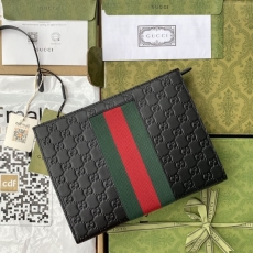 Gucci Clutch Bags